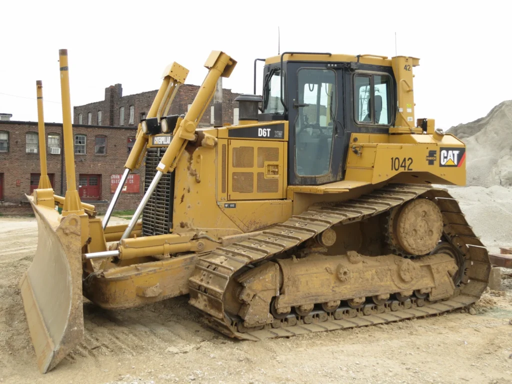 Бульдозер Caterpillar D6T XW — фотография семейства D6T