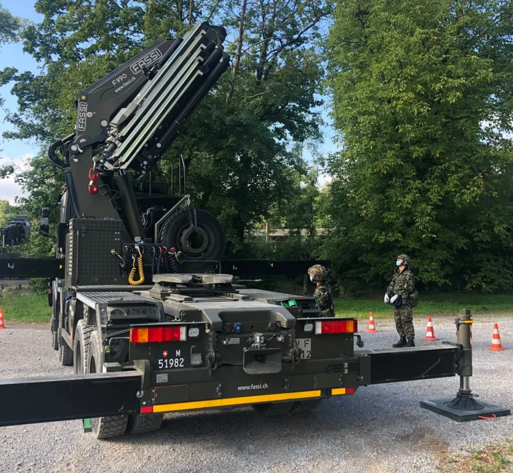 Кран-манипулятор Fassi F990RA.2.28 — фотография модели