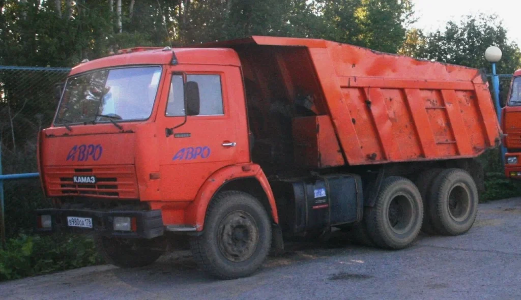 Самосвал КАМАЗ-65115 — фотография модели